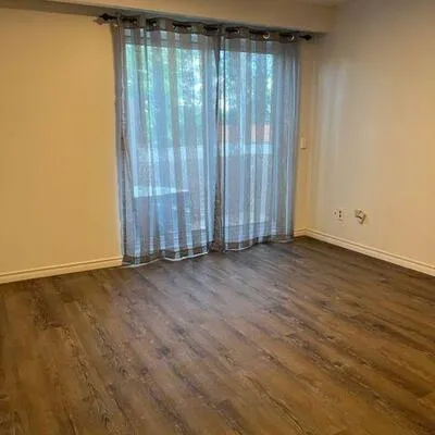 1746A,&nbsp;Eglinton, Briar Hill-Belgravia, Toronto