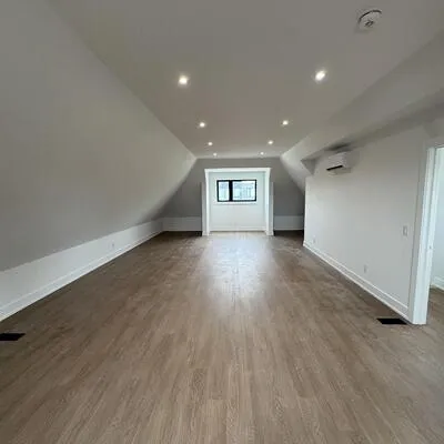 99,&nbsp;Ypres, Keelesdale-Eglinton West, Toronto