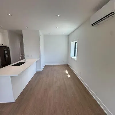 99,&nbsp;Ypres, Keelesdale-Eglinton West, Toronto
