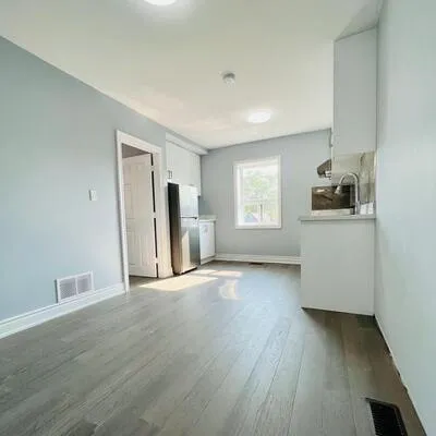 1342,&nbsp;Weston, Mount Dennis, Toronto