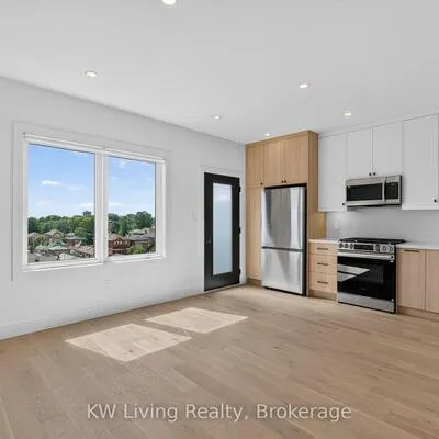 6,&nbsp;Kirknewton, Caledonia-Fairbank, Toronto
