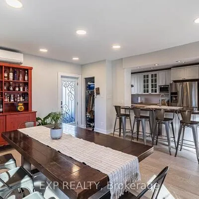 205,&nbsp;Church, Weston, Toronto