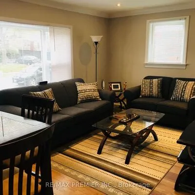 394,&nbsp;Whitmore, Briar Hill-Belgravia, Toronto
