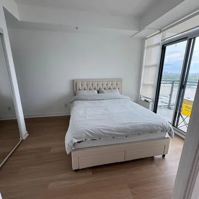 840,&nbsp;Queens Plate, West Humber-Clairville, Toronto