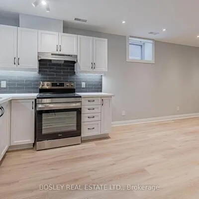 581,&nbsp;Old Weston, Weston-Pellam Park, Toronto