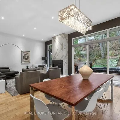88,&nbsp;South Kingsway, High Park-Swansea, Toronto