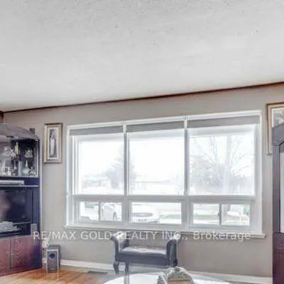6,&nbsp;Monaco, Black Creek, Toronto