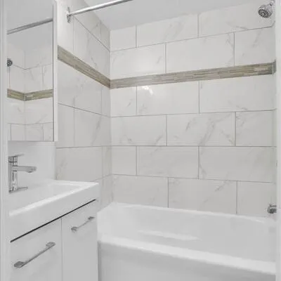 15,&nbsp;Thorburn, South Parkdale, Toronto