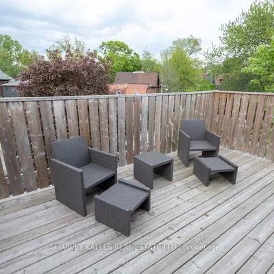 1538,&nbsp;King, South Parkdale, Toronto