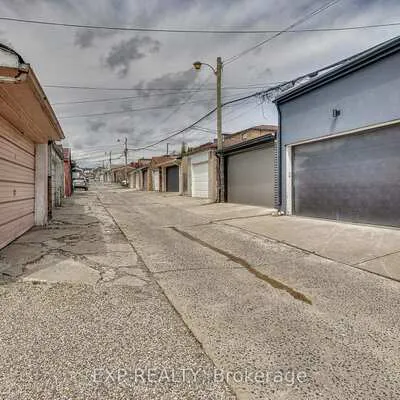 37,&nbsp;Gilbert, Corso Italia-Davenport, Toronto