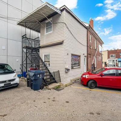 3331,&nbsp;Dundas, Junction Area, Toronto