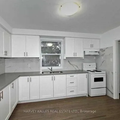 149,&nbsp;Kitchener, Caledonia-Fairbank, Toronto