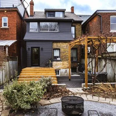 1381,&nbsp;Lansdowne, Corso Italia-Davenport, Toronto