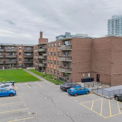 1130,&nbsp;Wilson, Downsview-Roding-CFB, Toronto