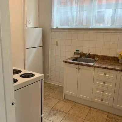53,&nbsp;Kirknewton, Caledonia-Fairbank, Toronto