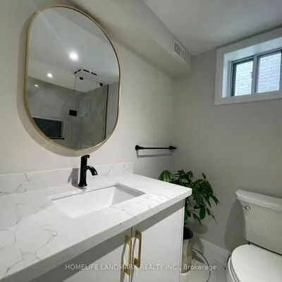 17,&nbsp;Rosemeade, Stonegate-Queensway, Toronto
