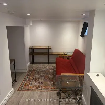15,&nbsp;Denison, Weston, Toronto