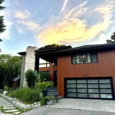 2,&nbsp;Princess Anne, Princess-Rosethorn, Toronto