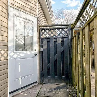2039,&nbsp;Davenport, Weston-Pellam Park, Toronto