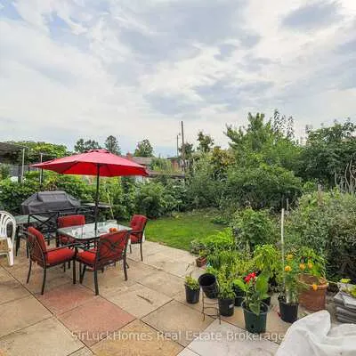 52,&nbsp;Dellbrook, Humber Summit, Toronto