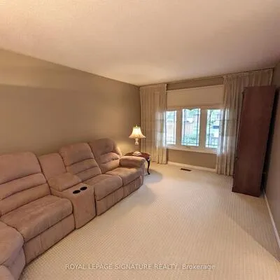 44,&nbsp;Bankview, West Humber-Clairville, Toronto