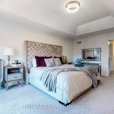 7,&nbsp;Kipling Grove, Princess-Rosethorn, Toronto
