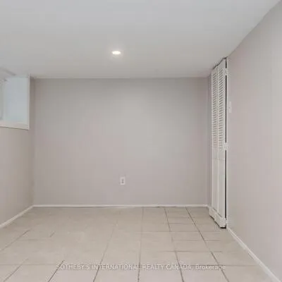 15,&nbsp;Indian Road, High Park North, Toronto