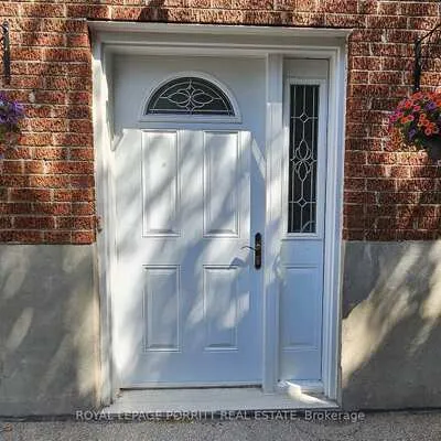 273,&nbsp;Delta, Alderwood, Toronto