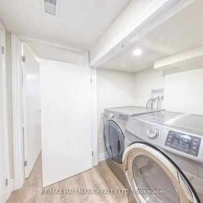 46,&nbsp;Springhurst, South Parkdale, Toronto