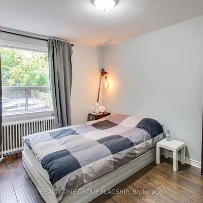 2302,&nbsp;Lake Shore, Mimico, Toronto