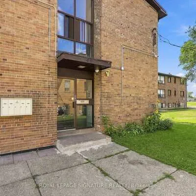 49,&nbsp;Cuffley, Downsview-Roding-CFB, Toronto