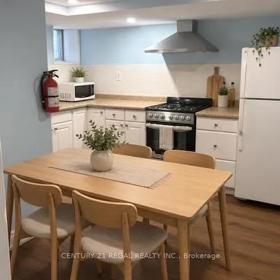 2640,&nbsp;Lake Shore, Mimico, Toronto