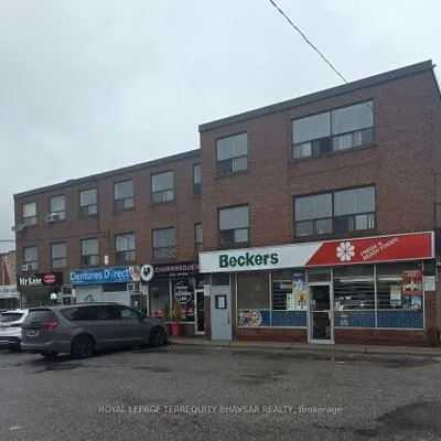 2827,&nbsp;Weston, Humberlea-Pelmo Park W5, Toronto