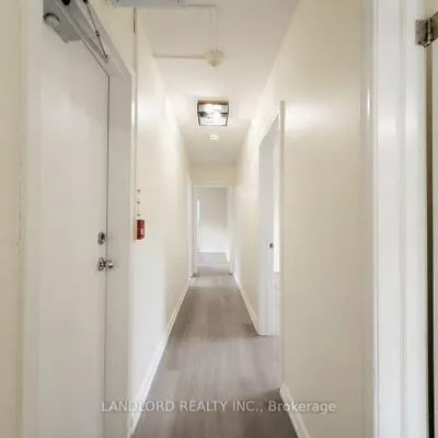 46,&nbsp;Montcalm, Briar Hill-Belgravia, Toronto