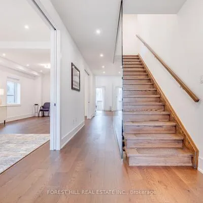 38,&nbsp;Thirty-First, Long Branch, Toronto