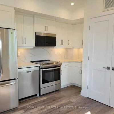254,&nbsp;Armadale, Runnymede-Bloor West Village, Toronto