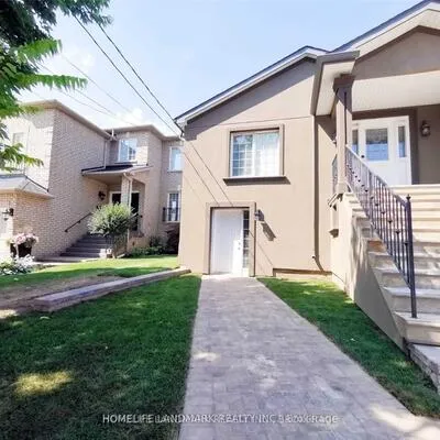 288,&nbsp;Maple Leaf, Rustic, Toronto