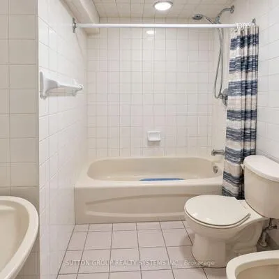 158,&nbsp;Blackthorn, Weston-Pellam Park, Toronto