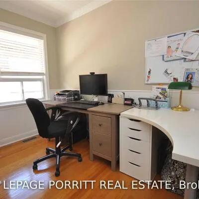 73,&nbsp;Gort, Alderwood, Toronto