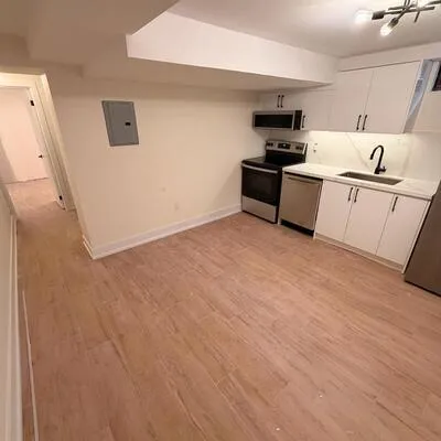 3384,&nbsp;Lake Shore, Long Branch, Toronto