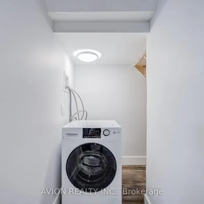 28,&nbsp;Monarchdale, Brookhaven-Amesbury, Toronto