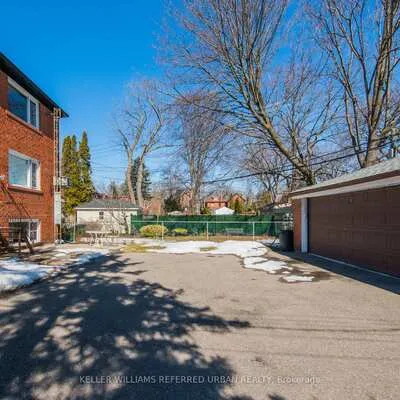 283,&nbsp;Evelyn, High Park North, Toronto