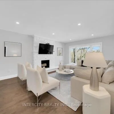 61,&nbsp;Golfwood, Kingsview Village-The Westway, Toronto