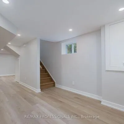 57,&nbsp;Enfield, Long Branch, Toronto
