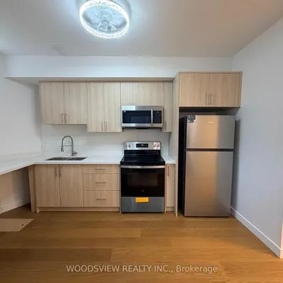 152,&nbsp;Medland, Junction Area, Toronto