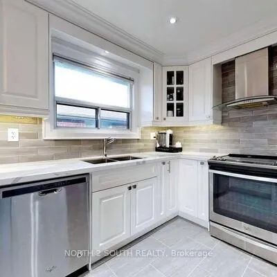 96,&nbsp;Bamford, Black Creek, Toronto