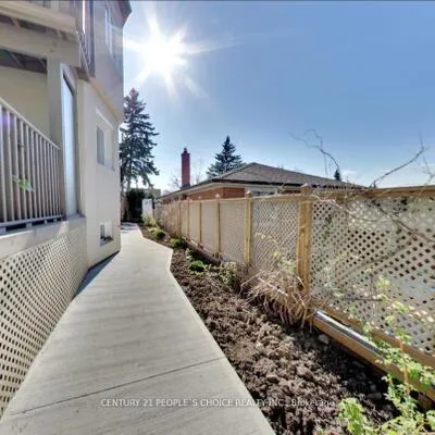 63,&nbsp;Stephen, Stonegate-Queensway, Toronto