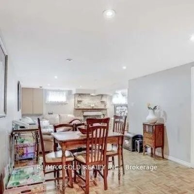 6,&nbsp;Monaco, Black Creek, Toronto
