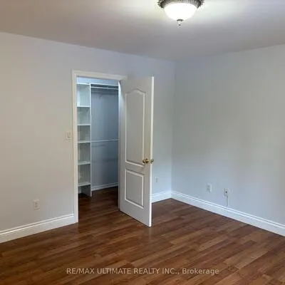 80,&nbsp;Cameron, Keelesdale-Eglinton West, Toronto