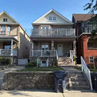 34,&nbsp;Peterborough, Corso Italia-Davenport, Toronto